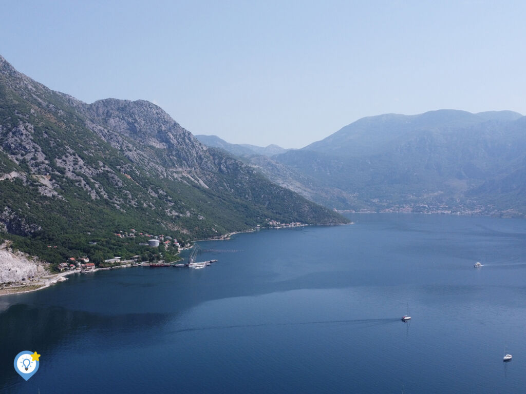 Mooie bergen bij camping Naluka