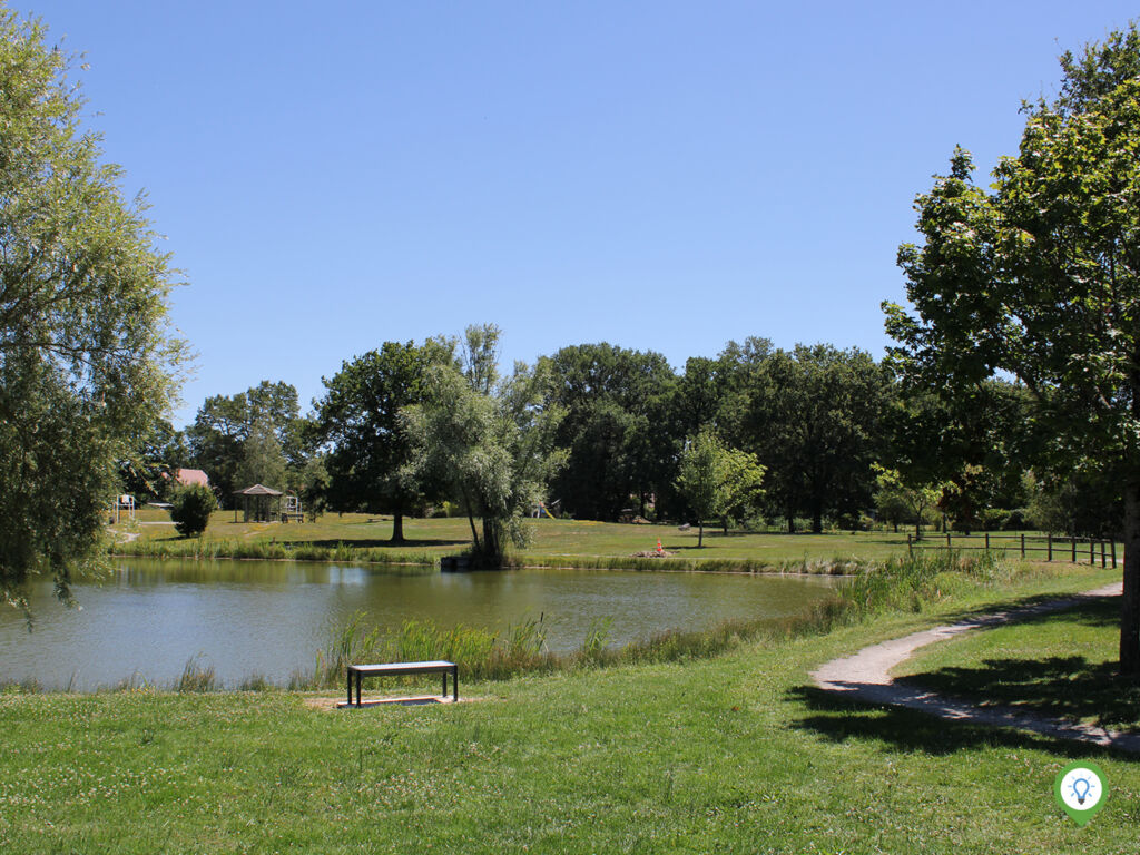 Het water bij de camperplaats in Neuillay les Bois