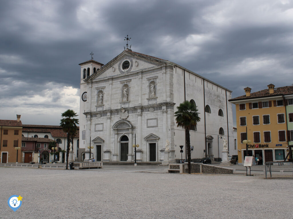 Kerk in Palmanova by day