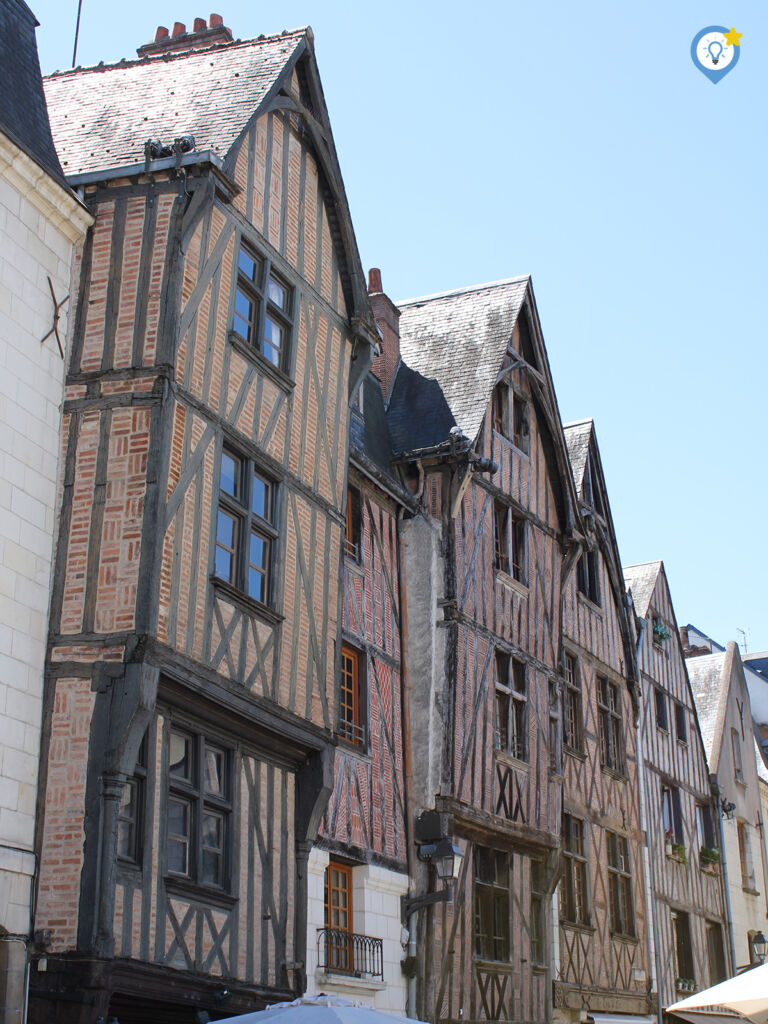 Hele mooie oude gebouwen in Tours