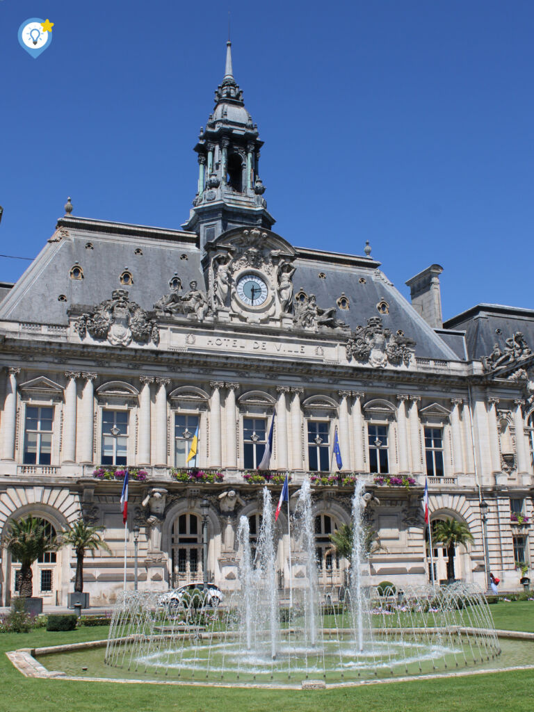 Mooi gebouw in Tours