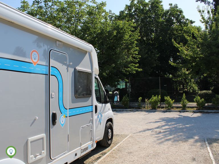 Onze camper op de camperplaats in Palmanova